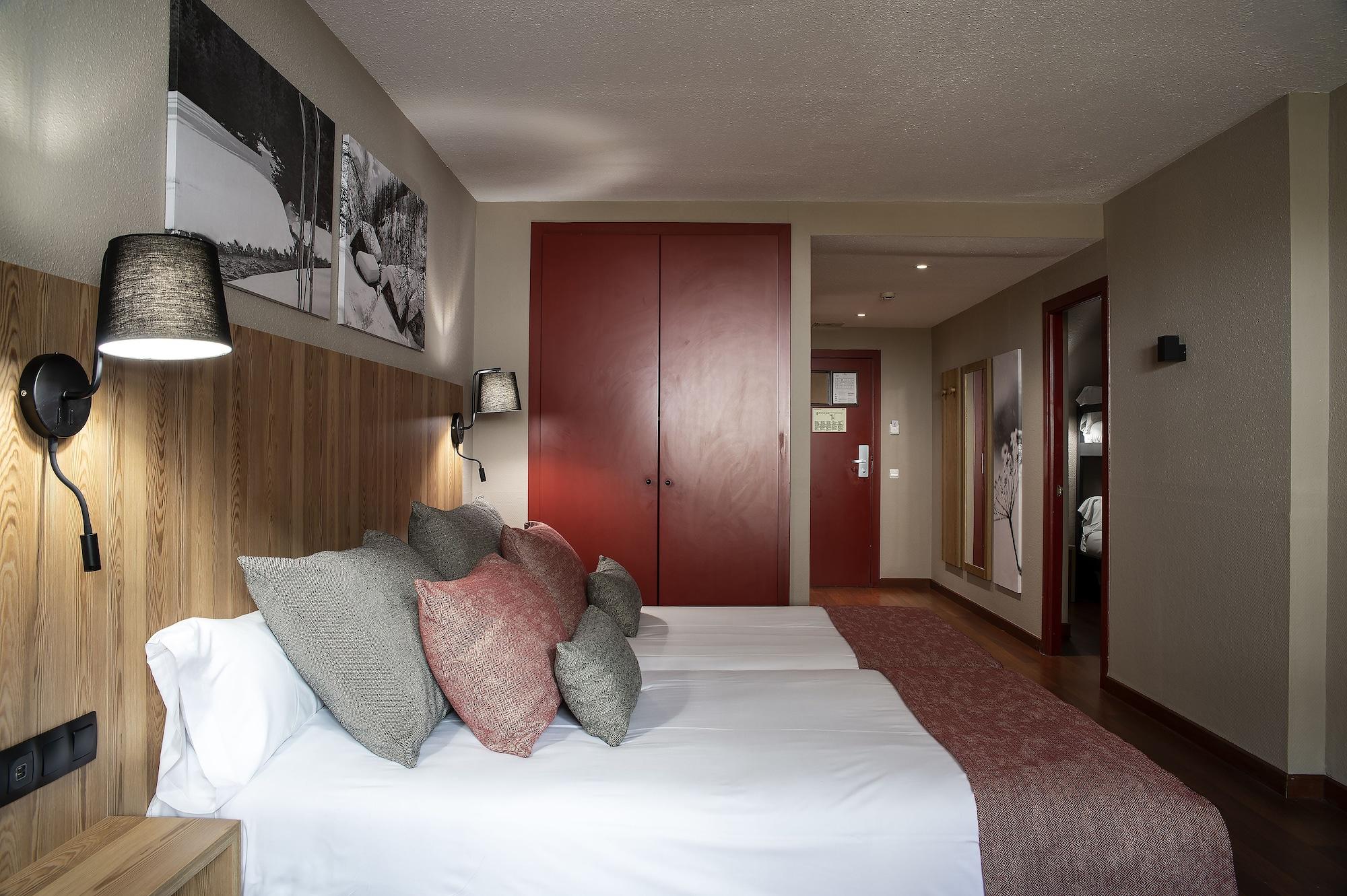 Hotel Grand Pas Pas De La Casa Luaran gambar