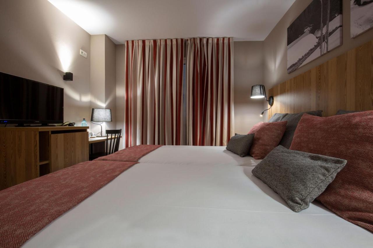 Hotel Grand Pas Pas De La Casa Luaran gambar