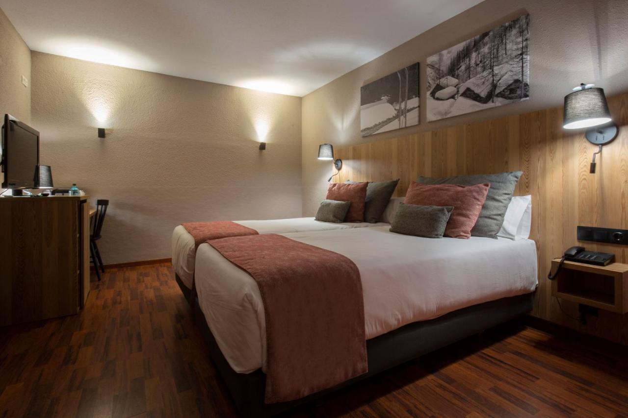 Hotel Grand Pas Pas De La Casa Luaran gambar
