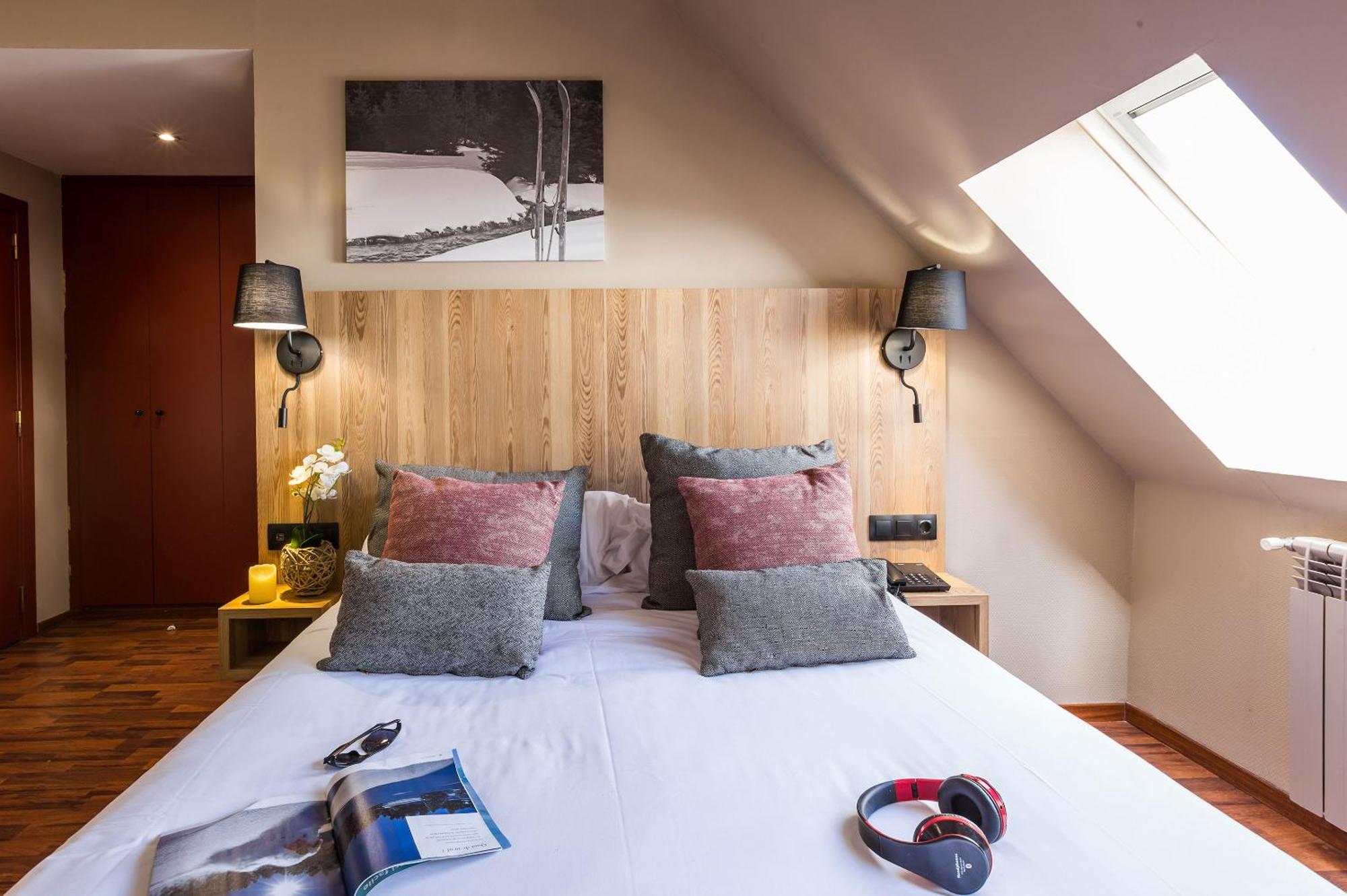 Hotel Grand Pas Pas De La Casa Bilik gambar
