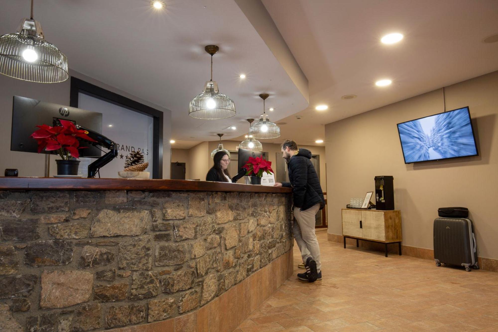 Hotel Grand Pas Pas De La Casa Luaran gambar
